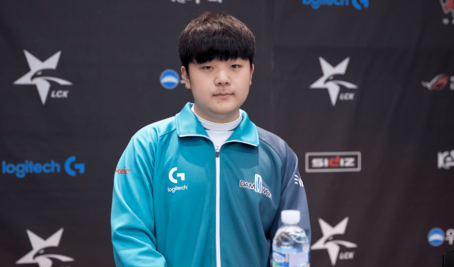 力强而闻名 力强而闻名